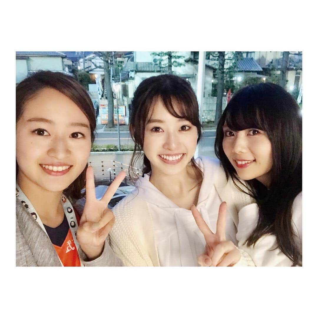 西村季里子のインスタグラム：「・ 大宮アルディージャの番組の MCを担当してるみなちゃんと🐿🧡 いつもサッカーの話を楽しそうにしてくれて ホーム戦来てくださいって誘ってくれてたから やっっっといけて嬉しかった😭💓 勝ててよかった❤️勝利の女神❤️ #大宮#ホーム戦#nack5スタジアム  #大宮アルディージャ#モンテディオ山形 #勝利#ドキドキ#サッカー#soccer  #朝倉未菜#follow#followｍe」