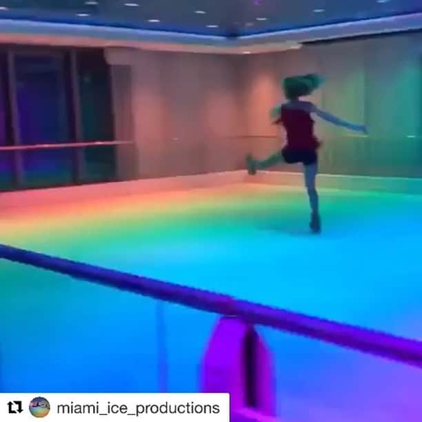 ジョン・ケアーのインスタグラム：「#Repost @miami_ice_productions with @get_repost ・・・ We had a blast performing our latest show at @basementmiami last night! Fabulous skating in a fabulous setting. #miamiiceproductions #editionmiami #basementmiami #figureskating #floridaiceskating #miamibeach」