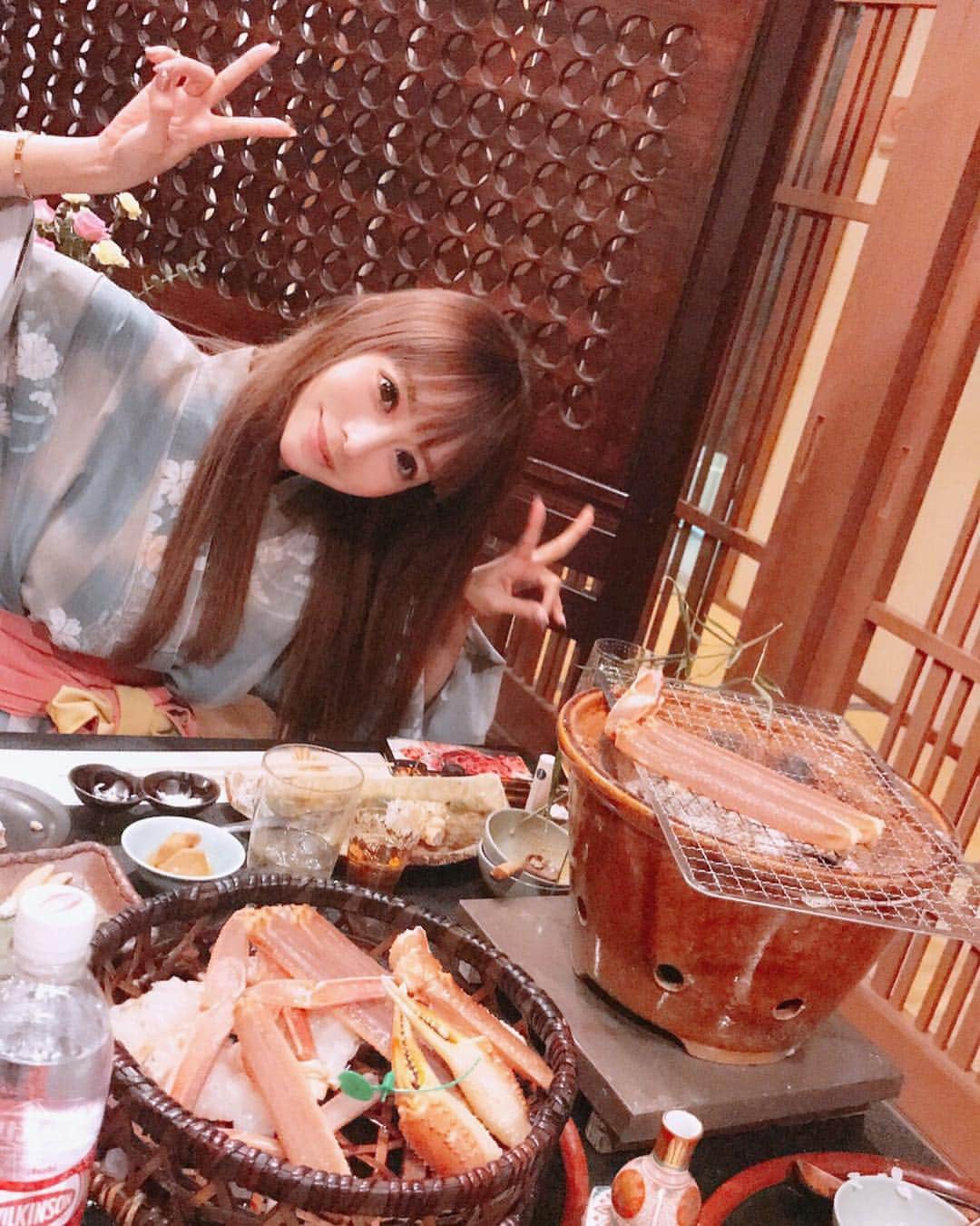 一條りおなさんのインスタグラム写真 - (一條りおなInstagram)「京都の間人へ 間人蟹を食べに🦀💓 伊根の舟屋とか色々観光も出来て 癒されました😊💕 間人蟹のあらゆる料理を 堪能出来て美味しすぎて 幸せでした😍❤️ 蟹味噌ご飯と蟹味噌スープは おかわりしました🤩 . #京都 #伊根 #丹後 #京丹後 #間人 #間人蟹 #癒しの旅 #幸」11月12日 18時04分 - riona.i