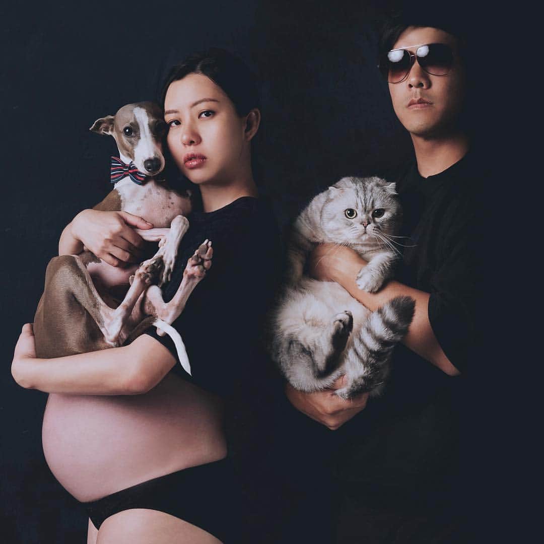 Roku Rokuのインスタグラム：「This is why we’ve been busy. A new member of our family is here. My little human brother .. River ( @beginningofariver ) My parents are super happy! ❤️😽」