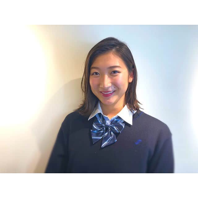 池江璃花子さんのインスタグラム写真 - (池江璃花子Instagram)「* 今日は、学校終わってから用事を済ませて約2ヶ月ぶりの美容院💇‍♀️ 切るつもりなかったけど、10cmくらい衝動切りしてしまった…けど、大満足です☺️❤️ いつもありがとうございます✨ 3✂︎before  4✂︎after  #haircut #vancouncil #恵比寿 ちなみに髪の毛は染めたことないです。塩素で落ちてます…」11月12日 20時42分 - ikee.rikako