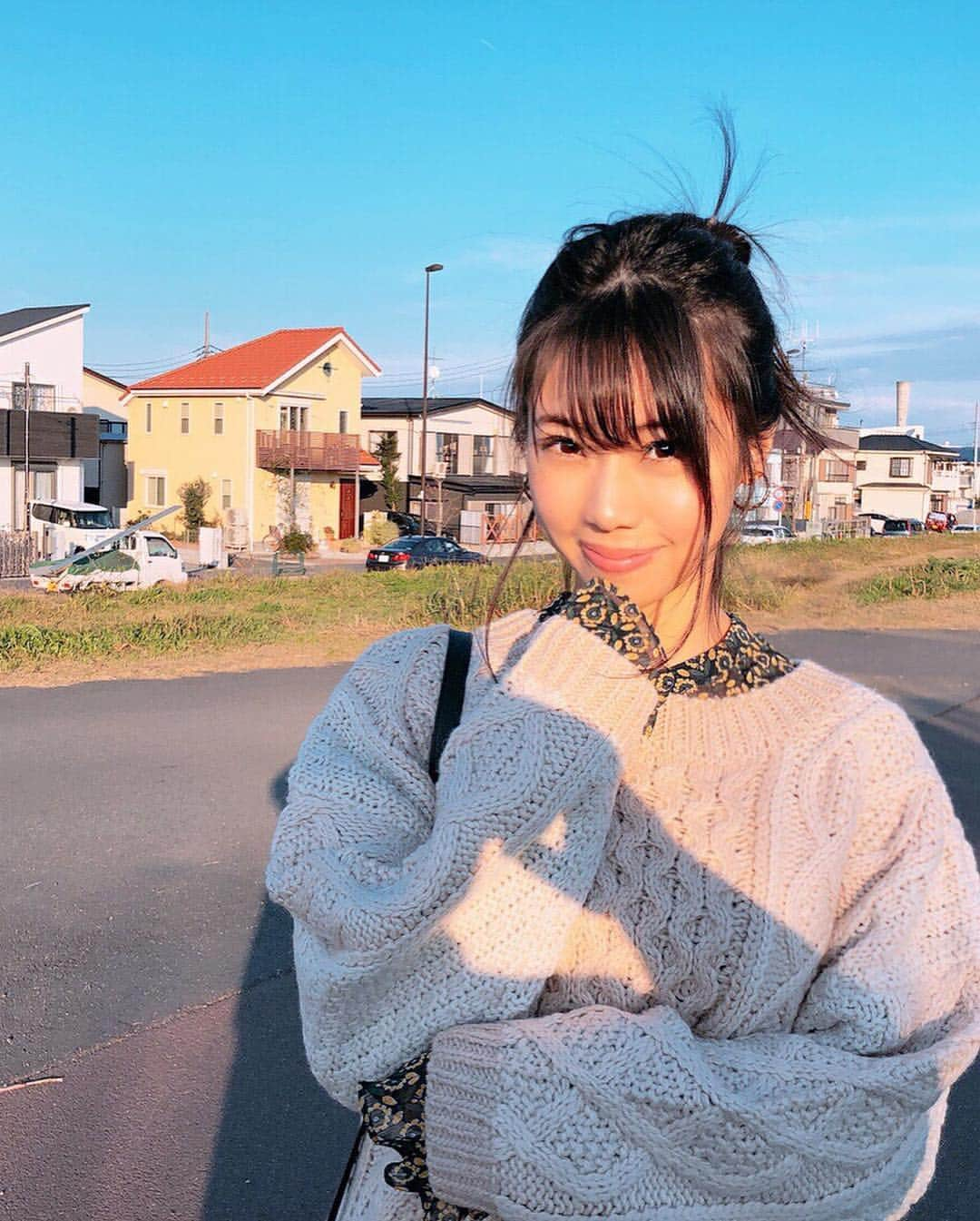 鈴木ふみ奈さんのインスタグラム写真 - (鈴木ふみ奈Instagram)「いつかの服💛  #ふみるっく #code #all #rodeocrowns #hairstyle  #珍しく #おだんご #fashion  #影は #もみマネ さん #大きい #笑」11月12日 22時19分 - fuminasuzuki