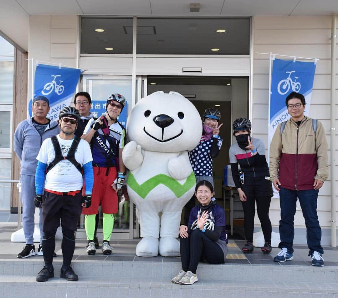 きいちゃんさんのインスタグラム写真 - (きいちゃんInstagram)「和歌山県PRキャラクターきいちゃんの活動報告です。 ＜2018.10.27　きのかわみちくさ♪Ｓｗｅｅｔｓサイクリング ＞  岩出市にて  サイクリングイベントに参加し、サイクリストと交流を深めました。  #insta_wakayama #きいちゃん #和歌山県 #和歌山県PRキャラクター」11月13日 13時09分 - wakayamapref_pr