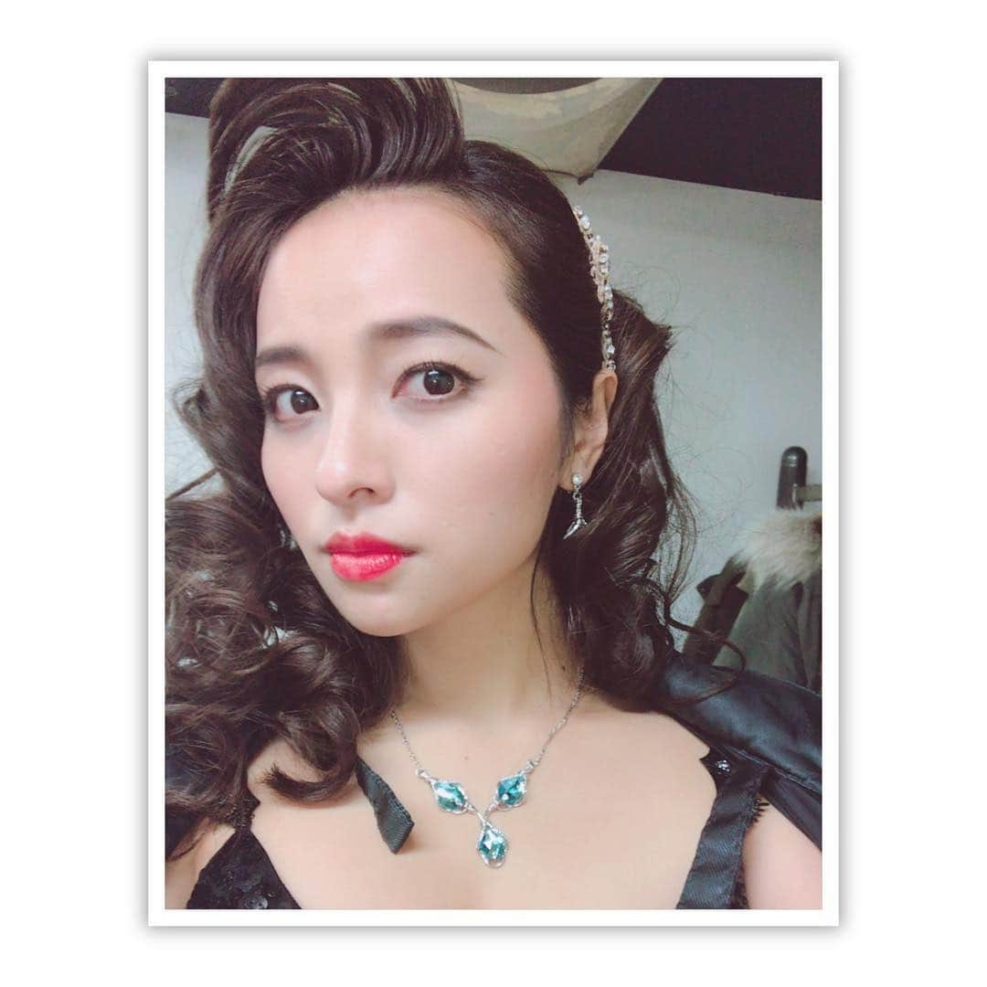 水崎綾女さんのインスタグラム写真 - (水崎綾女Instagram)「連続ドラマWOWOW "コールドケース2 ～真実の扉" 11.17(土)22:00〜 ． ． 6話ゲストヒロイン。昭和ハマの歌姫、マリアという役を演じさせていただきました。 ． ．  #wowow #ドラマ #コールドケース #水崎綾女 #コールドケース2 #drama #歌姫 #歌手 #昭和 #バブル #バブル #クラブ」11月13日 13時54分 - misakiayame