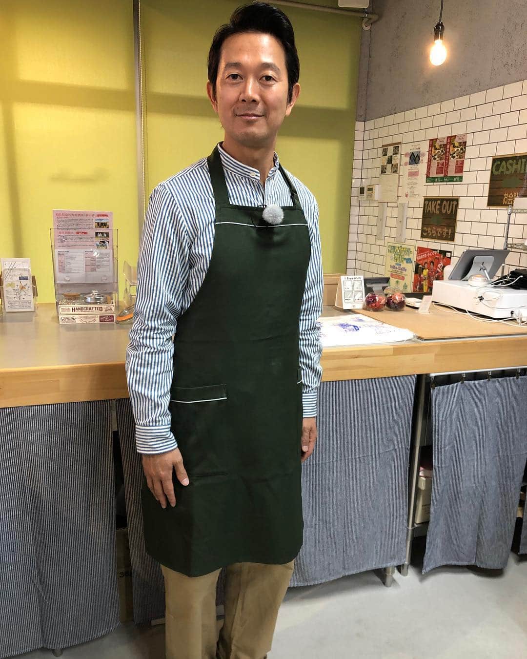 加藤紀子のインスタグラム：「アキラ100％さんが服を着てエプロン纏っただけでアナウンサー感（今日の料理的な）出せる奇跡💯💯💯 #アキラ100パーセントさん全力でいい人」
