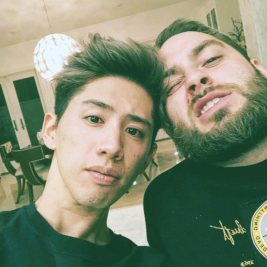 Taka さんのインスタグラム写真 - (Taka Instagram)「Drinking with @tylercarter4l it’s been a while」11月13日 17時21分 - 10969taka