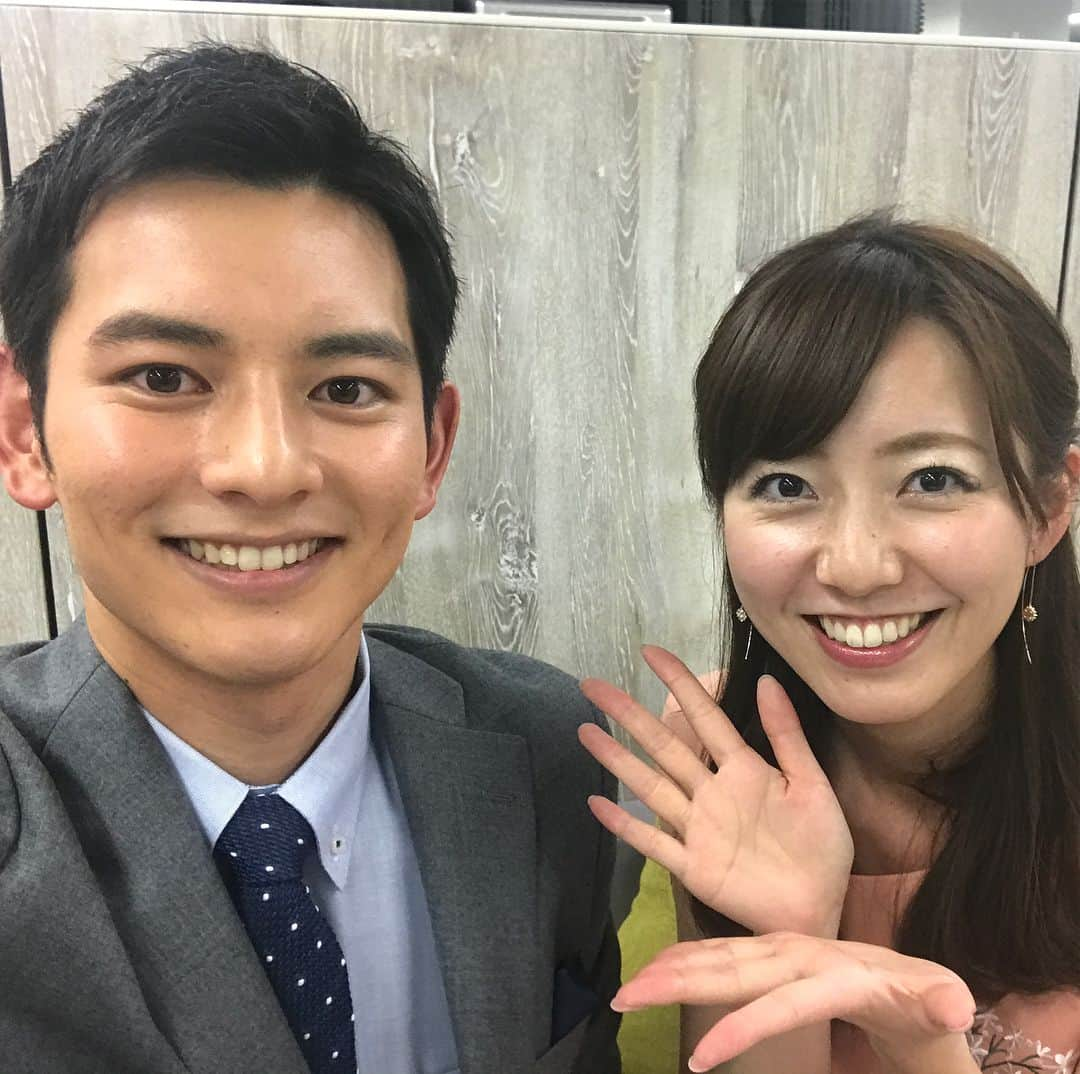 内田嶺衣奈さんのインスタグラム写真 - (内田嶺衣奈Instagram)「昨日から、プロ野球ニュース シーズンオフ企画が始まりました⚾️✨ 隔週で担当させて頂きます😊！ 昨日のゲストは、、 今シーズン限りで読売ジャイアンツを引退された、脇谷亮太さんと山口鉄也さん✨ お二人の貴重なお話を聞かせて頂きました＊  MCは岩本勉さんと(*^^*) 打ち合わせから笑いが絶えませんでした✨  そして、新人の大川立樹アナがプロニューデビュー✨ 目をキラキラさせながら取り組む姿に刺激を受けました☺︎ #プロ野球ニュース #スペシャルゲスト #脇谷亮太さん #山口鉄也さん #MC #岩本勉さん #デビュー #大川立樹アナ #解説 #大久保博元さん #野村弘樹さん」11月13日 19時06分 - reina.uchida