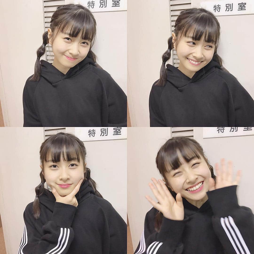 松岡はなのインスタグラム：「☺︎☺︎ 😚🥴😗🥰 #納豆ヘアー #特別室 #みんなの楽屋だよ」