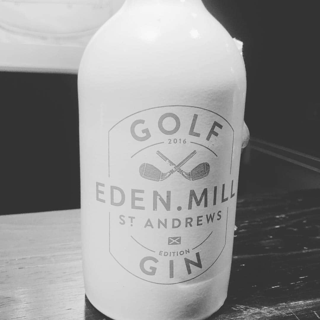 森下千里のインスタグラム：「気がつくと、 ゴルフに囲まれてる⛳️ . . #golf #ゴルフ #たまには」