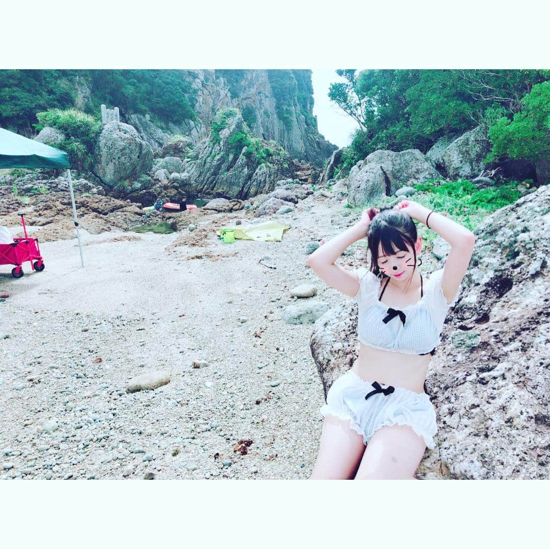 谷麻由里さんのインスタグラム写真 - (谷麻由里Instagram)「海の思い出🏖 浮き輪ナイト泳げないけど泳ぐのは好き♡ バーベキューもだいすき！ でもお片づけはキライ！  季節ごとに遊びたい！ 冬はスキーとイルミネーション以外だと何あるかなぁ？？♪ #谷麻由里 #キラフォレ #アイドル #海 #水着 #スノーケリング」11月14日 1時29分 - mayusamatokeiyaku