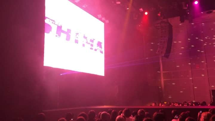 千田麻実のインスタグラム：「⠀ ⠀ SHIMA GLOBAL VISION ⠀ 私が出演したのはsweet stage💗 ⠀ ふわふわの髪にふわふわの衣装で ふわふわと幸せな気分で ♡作ってます、フワッフワッ ⠀ 楽しかった〜〜!! ⠀ ⠀ #SHIMA #shimaglovalvision」