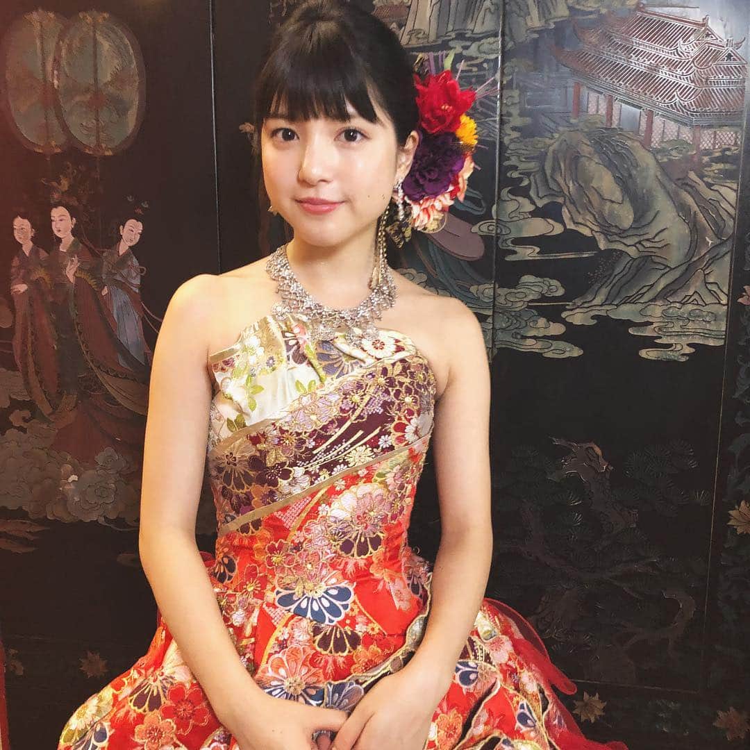 川島海荷さんのインスタグラム写真 - (川島海荷Instagram)「China風のドレス🇨🇳👗🐼 とっても重かったけど、とっても可愛かった。 #ありえへん世界」11月14日 9時51分 - umika_kawashima
