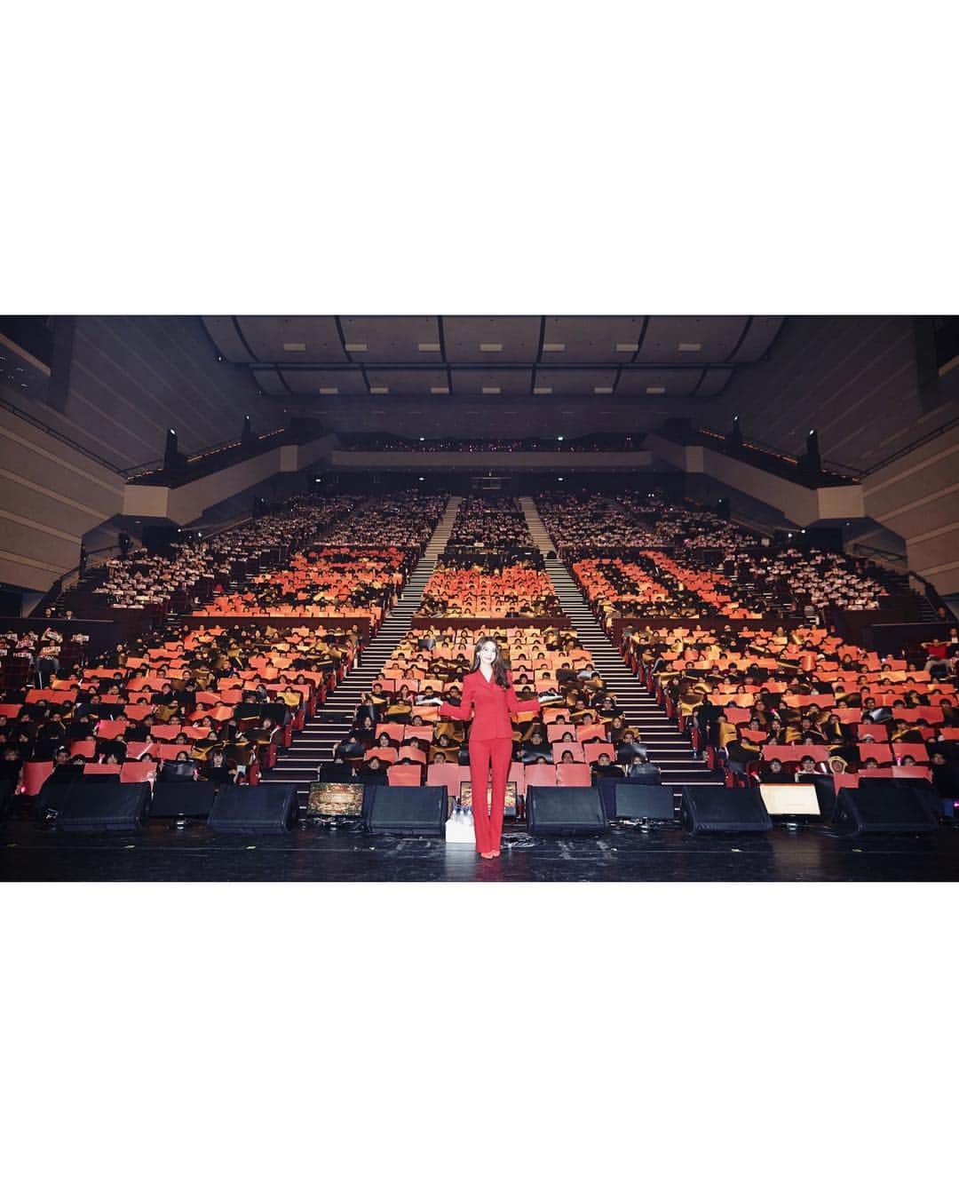 ユナさんのインスタグラム写真 - (ユナInstagram)「2018.11.11 《So Wonderful Day - in taipei》  #thankyou💕 #융스타그램」11月14日 13時38分 - yoona__lim