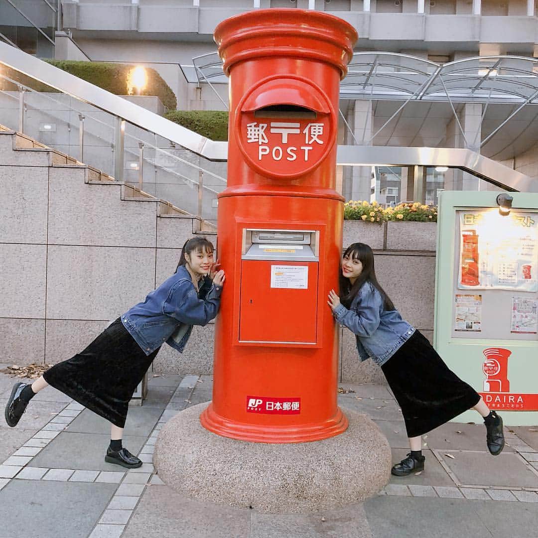 MIOさんのインスタグラム写真 - (MIOInstagram)「. おっきいポスト！！！ 実際に投函できるみたい☺︎ . #日本一丸ポスト#小平#kodaira#ポスト#MIOYAE#twins#インスタ映え#instagood#instaphoto」11月14日 19時34分 - mio_abp