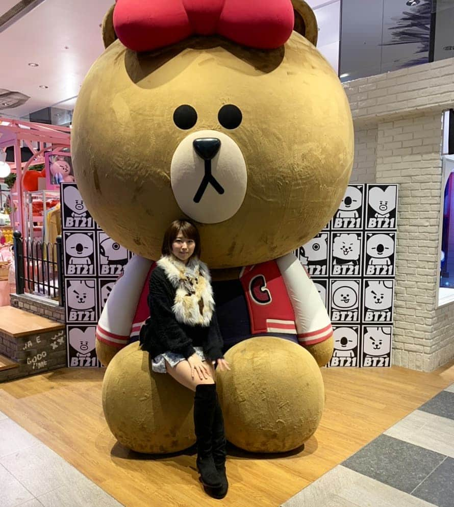 松本菜奈実のインスタグラム：「BIG！ 台湾はBIGなぬいぐるみが多い💗 #台湾」