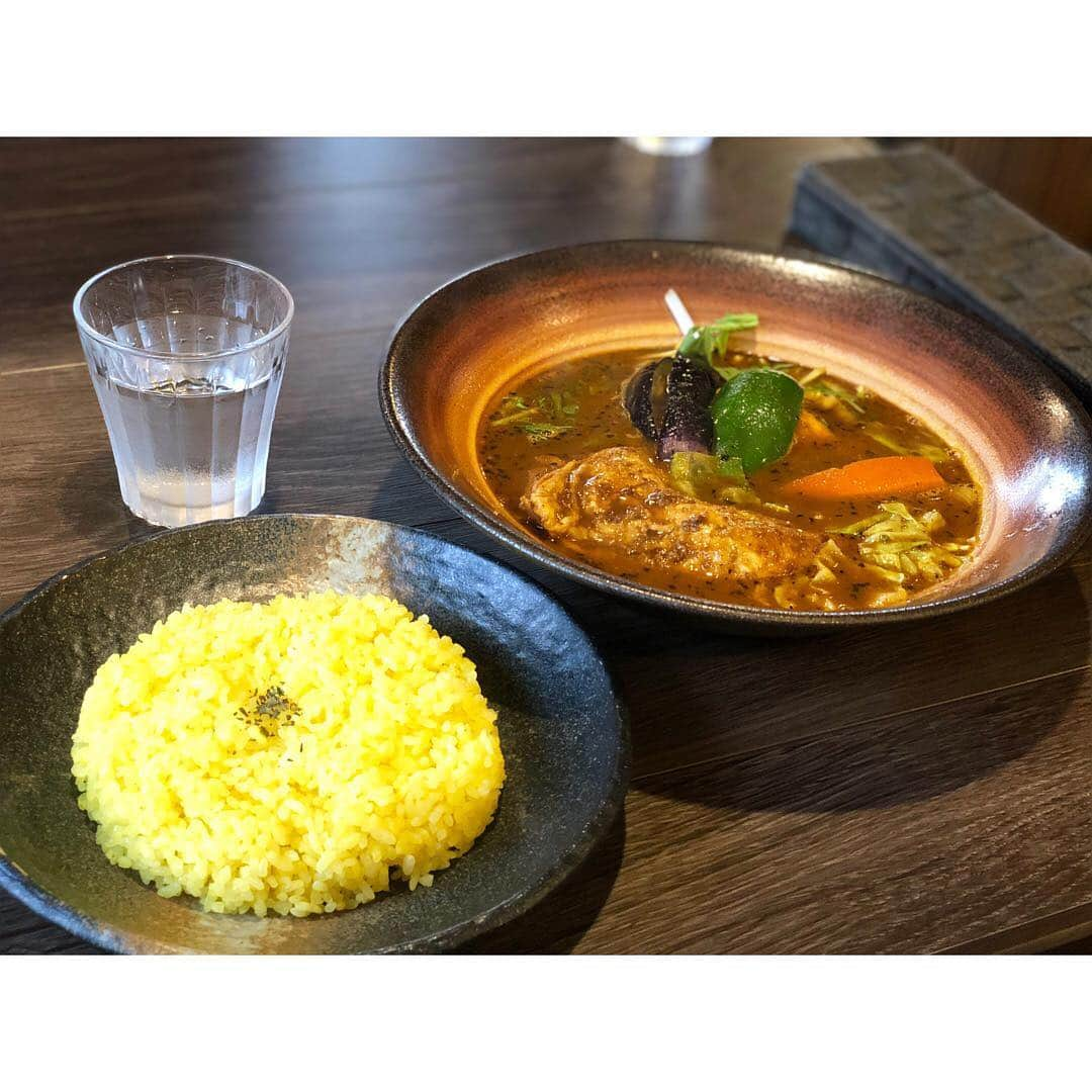 若月みいなさんのインスタグラム写真 - (若月みいなInstagram)「北海道メシ😋🍴 . #蝦夷屋 #ジンギスカン  #カレーのふらのや #スープカレー  #空 #焼きとうきびラーメン  #函館うにむらかみ #いくら丼 #活ボタン海老  #北海道イベント  #札幌  #すすきの  #厚別  #ご飯  #飯テロ  #全部美味しかった  #ごちそうさまでした  #いくらに溺れたかった  #次行く時はいくらに溺れてきます」11月15日 13時45分 - wakatsuki_cmore