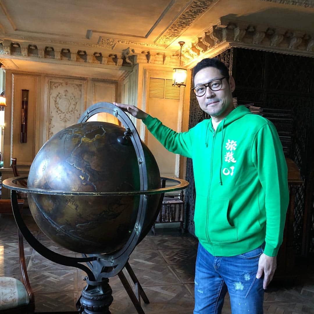 のインスタグラム：「#旅猿 ロシアでテンション上がってる 東野さんです」
