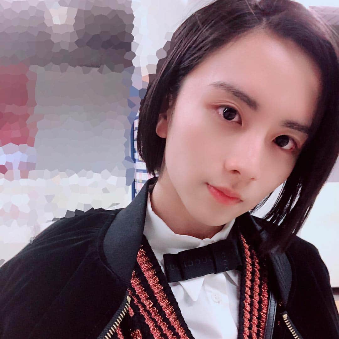 板垣李光人さんのインスタグラム写真 - (板垣李光人Instagram)「昨日はジオウの中打ち上げでした。 そこでなんと…じゃんけんやビンゴ大会で勝つことには無縁な人生を歩んで来た私が、じゃんけん大会でディズニーのチケットを…！ いや本当に嬉しいです。受け取った時には手が震えていました。 #チケットをゲットしたのは嬉しいけど #最近肌荒れがひどくて鬱 #写真だとわからないけどね」11月15日 14時50分 - itagakirihito_official