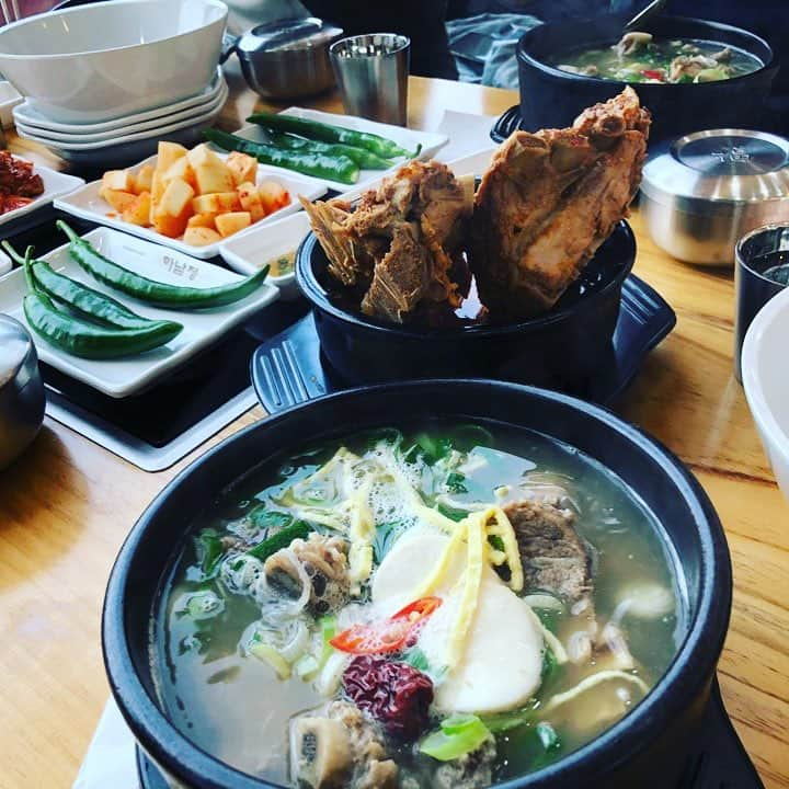 ユン・サンヒョンさんのインスタグラム写真 - (ユン・サンヒョンInstagram)「하남정 갈비탕 뼈해장국 &돈까스  깔끔하고 푸짐한 김포맛집 아이들 메뉴로 돈까스도 있음  #김포맛집 #하남정 #갈비탕#뼈해장국#돈까스」11月15日 17時02分 - ailleursbibi