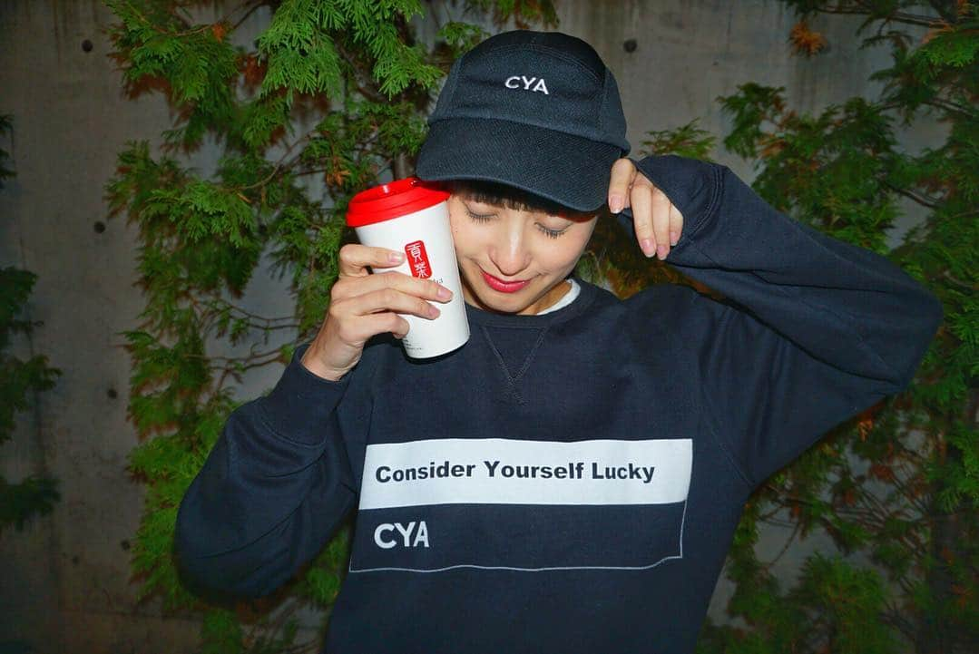 水野まいさんのインスタグラム写真 - (水野まいInstagram)「今日の洋服はCYA (シーヤ)🎩👕. . . @cya.tokyo 💓. . . そしてついに初ゴンチャ😍❤. . . #cya #fashion #code #codenate #instafashion #cap #instagood #instalike #tbt #follow #gongcha #thursday #life #photo #a6300 #sony #ootd #japan #unisex #unisexfashion  #ゴンチャ #タピオカ #コンデジ #デジタル一眼レフ #ソニー #ユニセックス #패션 #코디 #아이돌 #여자」11月15日 18時02分 - predia_mizuno_mai