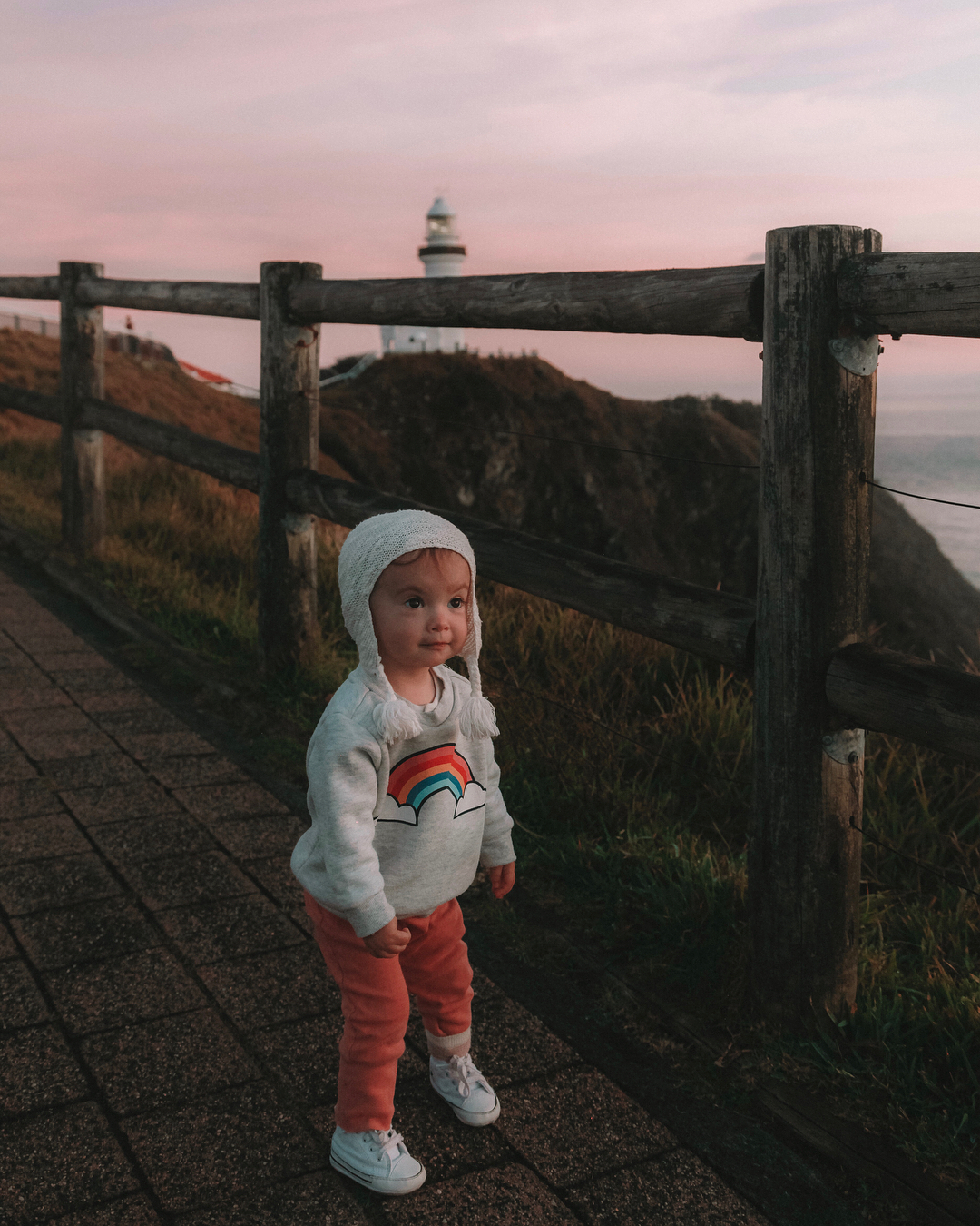 ジェシカ・スタインさんのインスタグラム写真 - (ジェシカ・スタインInstagram)「From Ru’s first time watching the sun rise. Back home after another few days in Hospital, grateful for irreplaceable moments together like these to get us through.」11月15日 18時45分 - tuulavintage