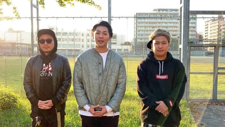 Roverのインスタグラム：「最高の5周年. . これからもよろしくお願いします🤲 . 僕を育ててくれた難波中学校の前で. . #ベリーグッドマン」