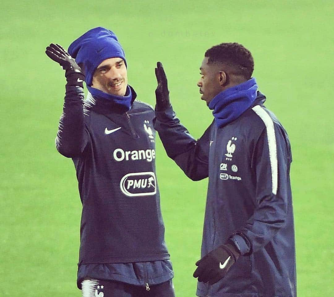 ウスマン・デンベレさんのインスタグラム写真 - (ウスマン・デンベレInstagram)「Le grand Ragnar & Uthred 🤟🏾😜」11月16日 8時15分 - o.dembele7