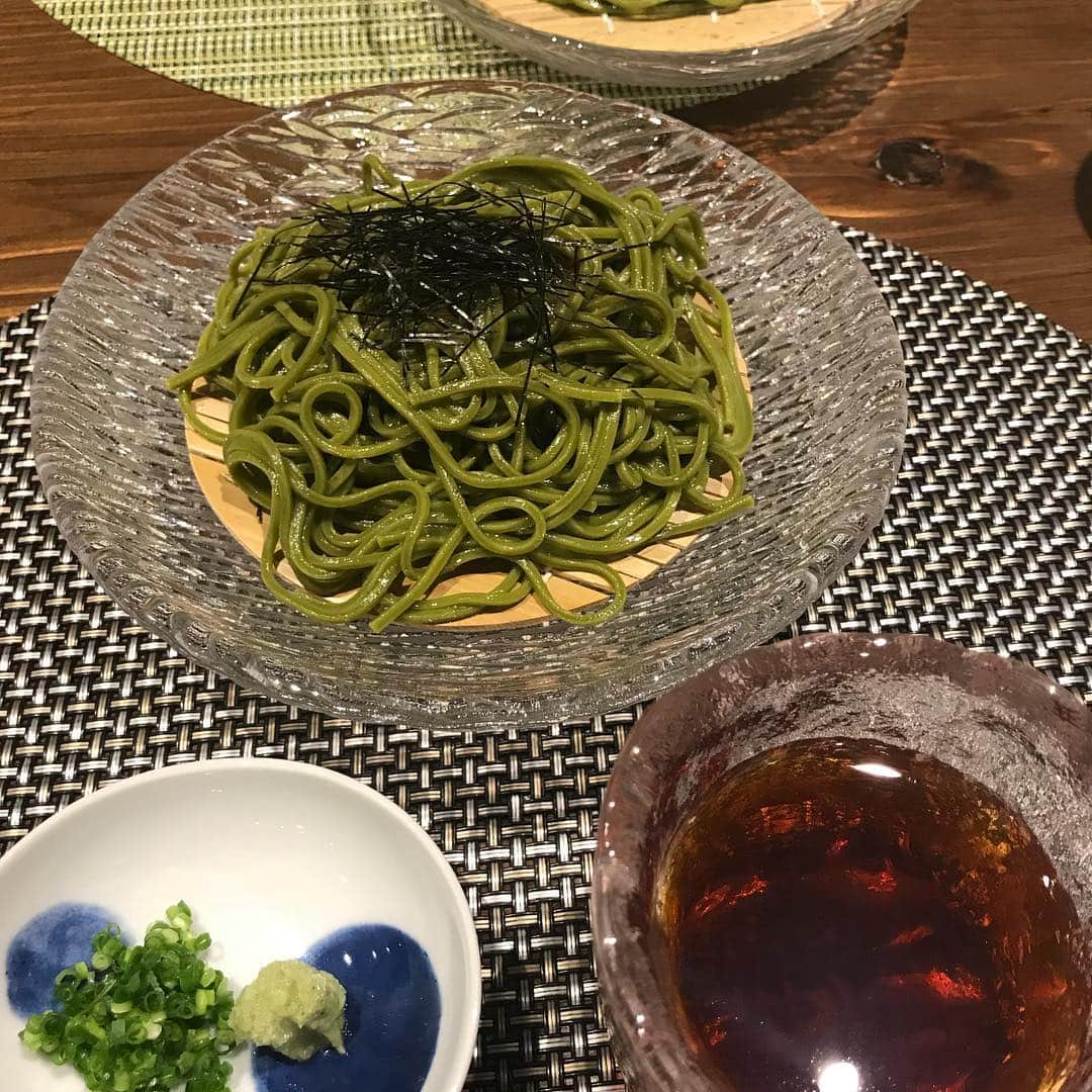 SPARAさんのインスタグラム写真 - (SPARAInstagram)「今年も行けました♡青葉の香箱蟹🦀今月誕生日の私と敦子さん  @h1122atsuko のお祝いもしてくれました♡ みんないつもありがとう♡ 敦子さんには我が家でも愛用しているエルメスのハンドソープをプレゼント♡♡♡ 加賀料理　青葉 浜松市中区鴨江4丁目28-1」11月16日 9時18分 - spara_aco