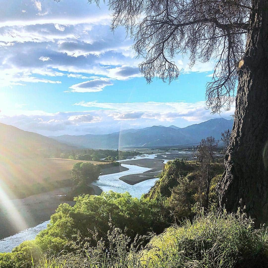 My chan || 舞ちゃんさんのインスタグラム写真 - (My chan || 舞ちゃんInstagram)「I would make a #LordOfTheRings joke.. but all the good ones Aragorn 😬 #NewZealand #MiddleEarth  本場の#ロードオブザリング だよ〜#ニュージーランド」11月16日 12時57分 - missmychan