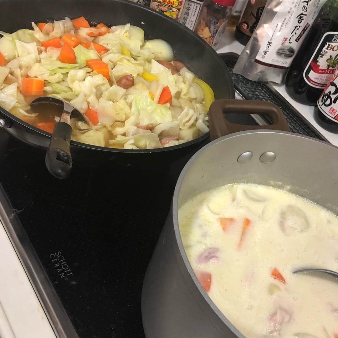 里美ゆりあのインスタグラム：「シチューとポトフ💓 ╮ (. ❛ ᴗ ❛.) ╭ #料理#リクエスト#ゆりあ食堂#ご飯」