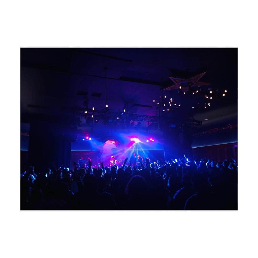 廣瀬茜さんのインスタグラム写真 - (廣瀬茜Instagram)「2018.11.09 WORLD DOMINATION TOUR 2018【宣告】〜senkoku〜🌏✈︎ . Los Angeles@Lodge Room🇺🇸 . Thank you SOLD OUT❣️」11月16日 21時52分 - akane_bandmaid