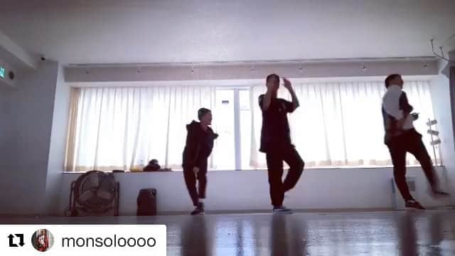 RYOのインスタグラム：「🔥🔥🔥🔥🔥🔥🔥🔥🔥 #Repost @monsoloooo with @get_repost ・・・ リハ中の遊び👶🏽☕️ Chill vibes. . . Song...【DWTS by DEEP】 @deep_yuichiro_official  @deep_ryo  @deep_keisei  @deep_taka . . with.. @cod324asano @shutokubo 👦🏻🧓🏻 . #deep #dwts #deepyuichiro #deepryo #deepkeisei #deeptaka」