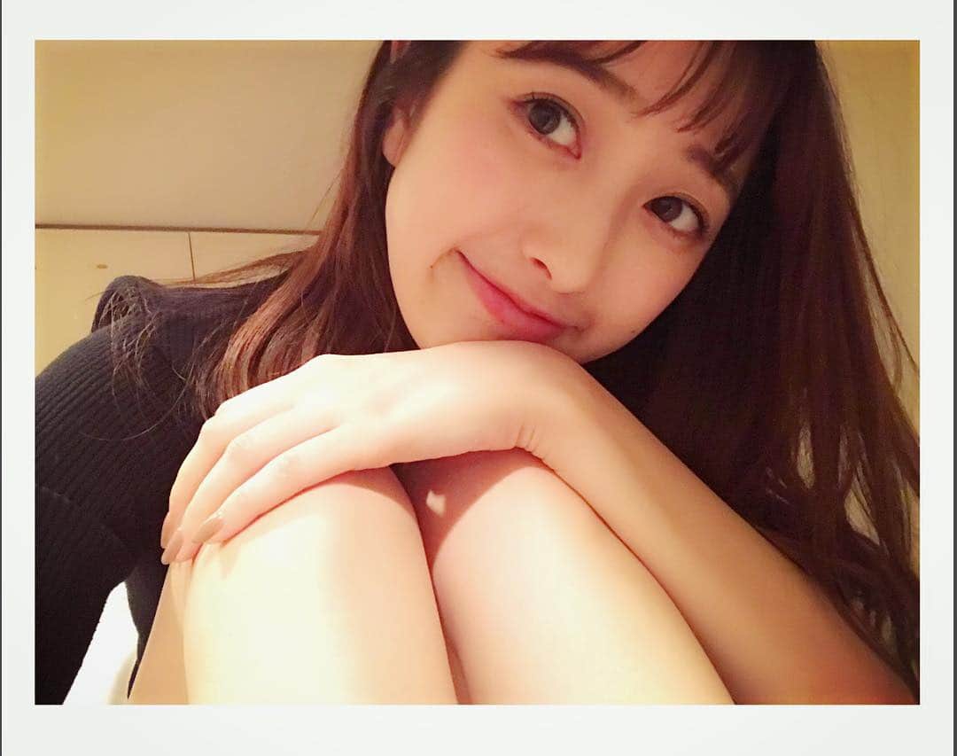 團遥香さんのインスタグラム写真 - (團遥香Instagram)「ただいまー☺︎ にこにこ〜☺︎ いつになったら携帯のカメラの位置 覚えられるんだろ...笑 たまにの自撮り、、恥ずかしい。」11月17日 23時06分 - haruka_dan_official