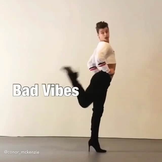 ジェシカ・キャプショーのインスタグラム：「This made my night. Love!!」