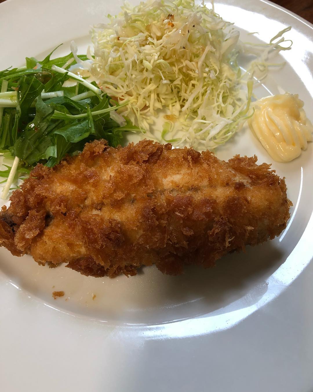 里美ゆりあさんのインスタグラム写真 - (里美ゆりあInstagram)「美味しく頂きました(*ᴗˬᴗ) 船長さん、常連の方が優しくてとても楽しい釣りになりました😊 #happy#刺身#竜田揚げ#塩焼き#煮付け」11月18日 16時16分 - satomiyuria