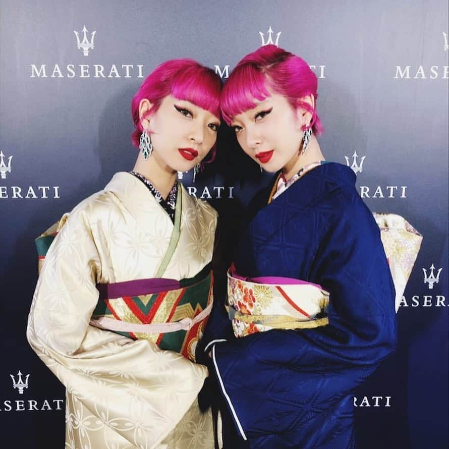 AYAさんのインスタグラム写真 - (AYAInstagram)「Maserati🌹 イタリア大使館でのPARTYへ！  お着物で出席しました。  藍色と絹色のお着物、  とても好きでした💐  @maserati」11月18日 17時37分 - ayaxxamiaya