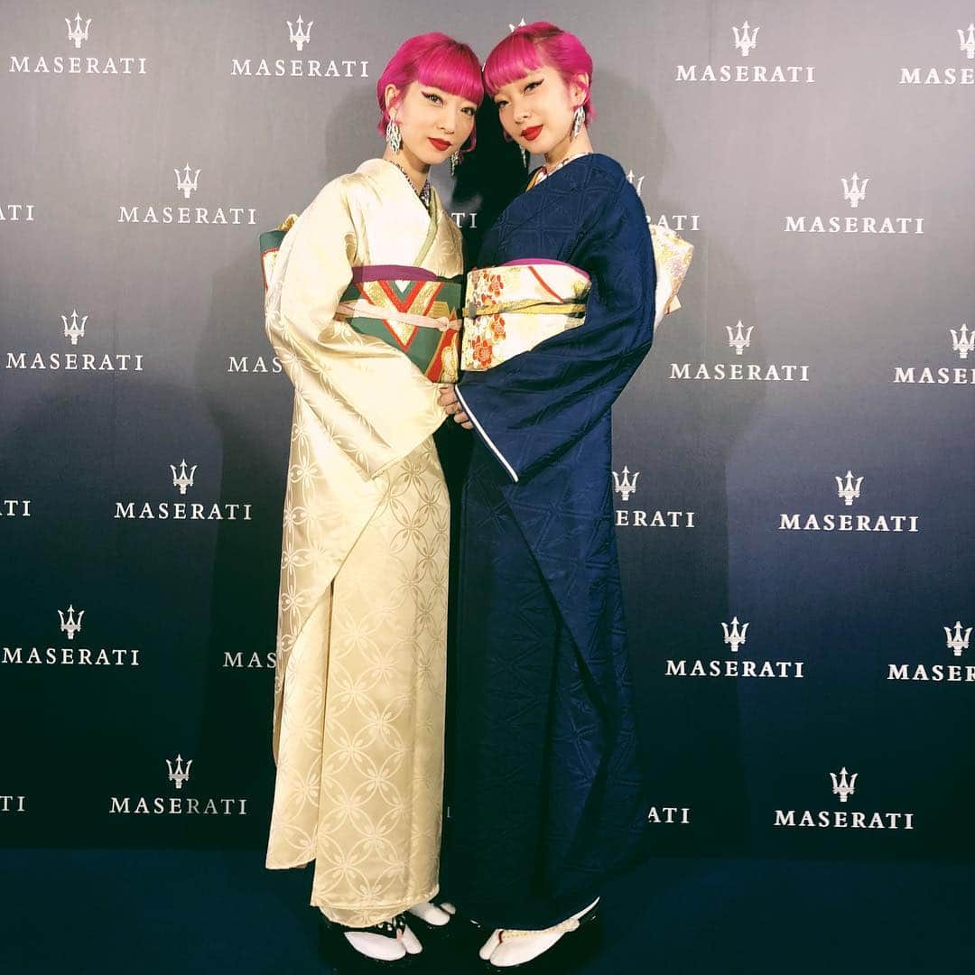 AYAさんのインスタグラム写真 - (AYAInstagram)「Maserati🌹 イタリア大使館でのPARTYへ！  お着物で出席しました。  藍色と絹色のお着物、  とても好きでした💐  @maserati」11月18日 17時37分 - ayaxxamiaya