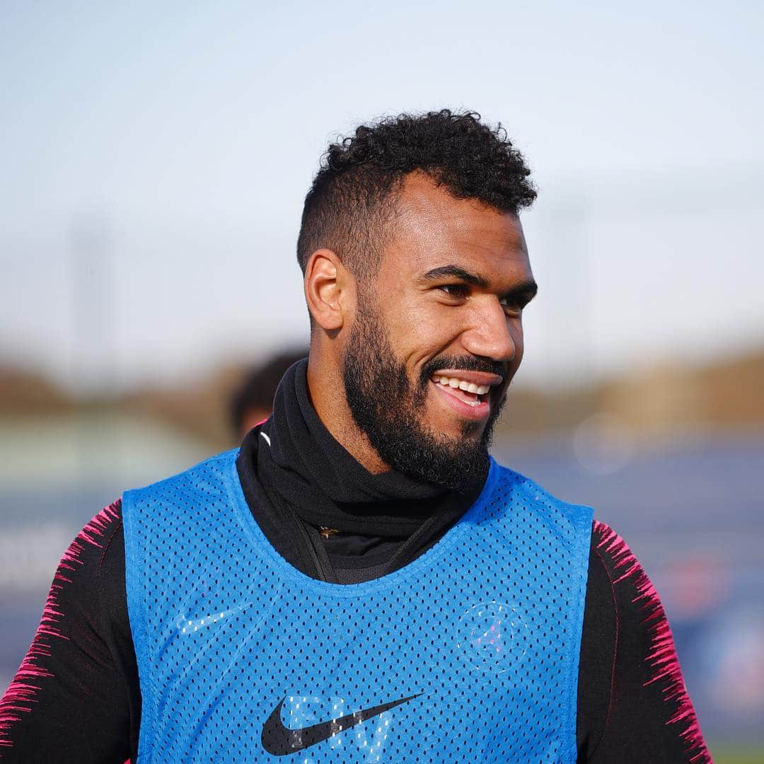 パリ・サンジェルマンFCさんのインスタグラム写真 - (パリ・サンジェルマンFCInstagram)「🆒😁 Have a good sunday ☀️ Bon dimanche ☀️ . 🦁 @mr.choupo . #ICICESTPARIS #AllezParis #ChoupoMotingxPSG #ParisSaintGermain #Paris #Football #CaDonne」11月18日 22時29分 - psg