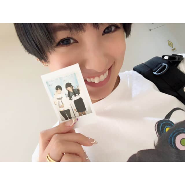 南明奈さんのインスタグラム写真 - (南明奈Instagram)「おととい、でんぱ組のリリイベ行って推しのりさちーと2ショットチェキ撮ってもらいました (´∪`*) 名古屋も行ったから2回目♪ ちょうどチェキのフィルム切れで、ちょっとだけ長くお話できた…(-´∀`-)♡ 並んでる間、ずっとえいたその元気な声が会場に響き渡ってて癒された(●´艸`)笑 #でんぱ組 #りさちー  #女神」11月19日 19時48分 - akinaminami