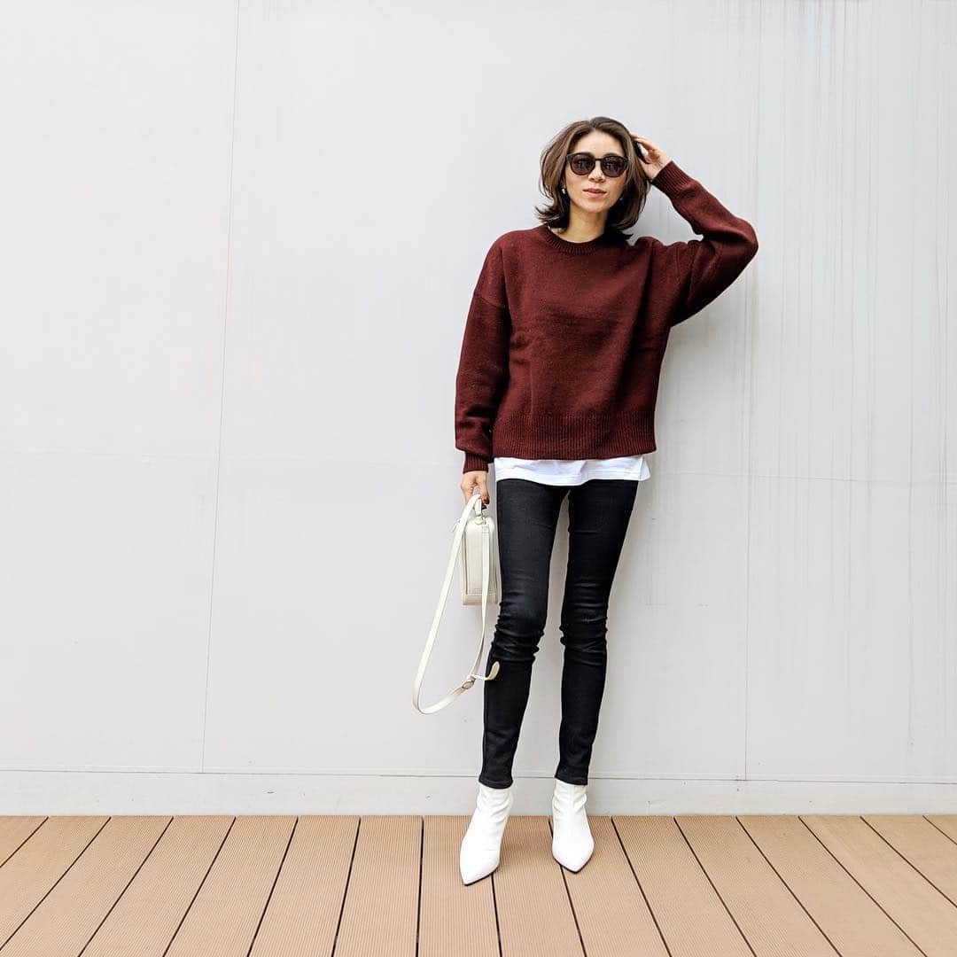 のインスタグラム：「・ Today's Outfit ☆ ・ Kint → #zara T-Shirt → #hanes × BEEEY Pants → @shopbop  Boots → #forever21  Bag → @soniarykiel ・ ・ 早朝撮影で髪切りました📸 素敵にカットしてくれたのは @ramie_omotesando のNAOMIさん。久しぶりにボブを楽しめそうで嬉しい😆 詳しくは @androsy_tkj 2月号で公開です🙌🏻 ・ 今日はこれからパーソナルスタイリング！ リピーターのお客様と久しぶりに会えるのが楽しみ😊❤️ ・ ・ #kumicloset #パーソナルスタイリスト」