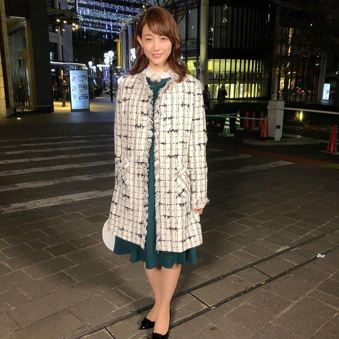 新井恵理那のNキャスさんのインスタグラム写真 - (新井恵理那のNキャスInstagram)「ワンピースの下にレースブラウスを重ねているのがポイントになってますよね！ツイードのロングコートが可愛くて、私服でも欲しくなっちゃいました( ^ω^ ) 先週の衣装、 ワンピース / RoseTiara @rosetiara_official  インナートップス、コート/ GALANOS @galanos_official #新井恵理那  #新情報7daysニュースキャスター」11月19日 12時21分 - tbs_7nc