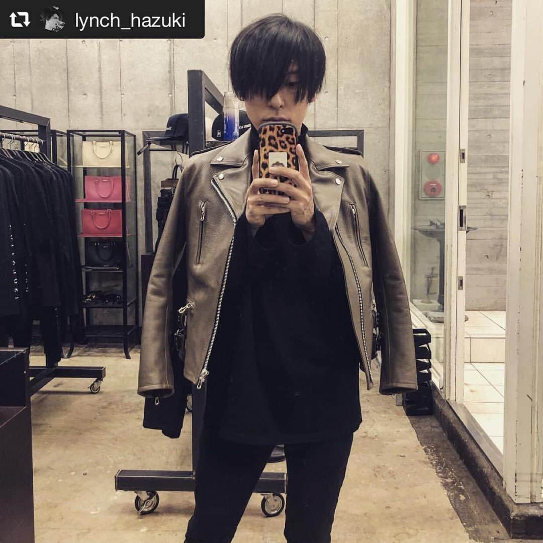のインスタグラム：「#repost @lynch_hazuki via @PhotoAroundApp  GA TOKYO 取り置いて貰ってた、かわいこちゃんとご対面♡  #moonagedevilment」