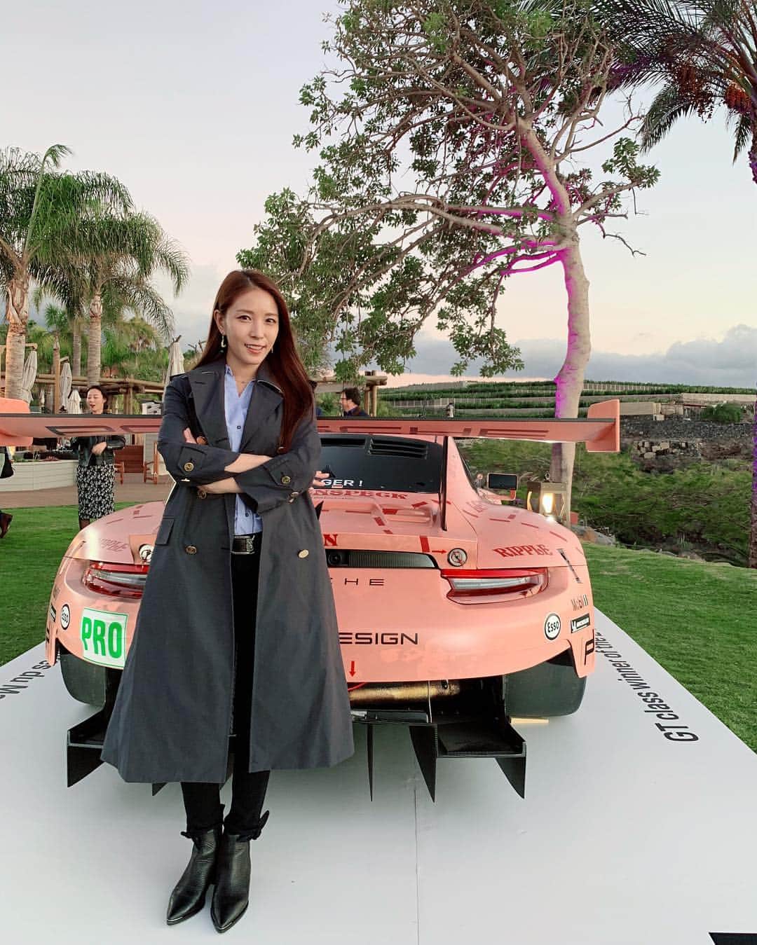 BoAのインスタグラム：「#Porsche is always RIGHT❣️」