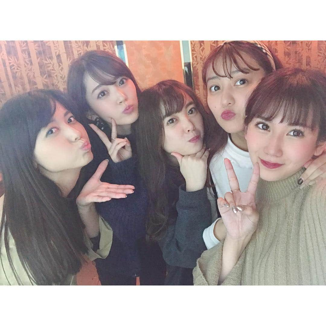 鈴木愛理さんのインスタグラム写真 - (鈴木愛理Instagram)「✴︎ °C-ute会❤️💙💗💚💛 . . #パワー充電 #ずっと笑ってた笑 #カラオケ大会最高🎤☺️ #ちゃんとフォーメーションくんで踊った #笑 #明日からも頑張れる！ #すき！！！」11月20日 0時11分 - airisuzuki_official_uf