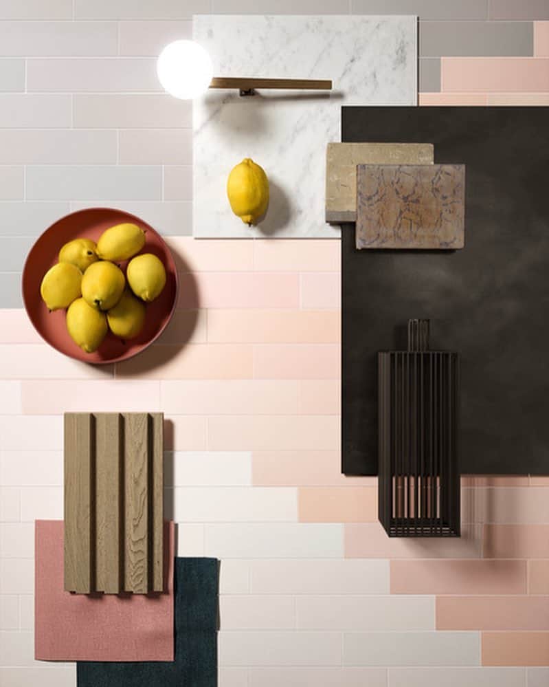 Design Milkさんのインスタグラム写真 - (Design MilkInstagram)「Focusing on bringing character and #color variation to contemporary ceramic #tiles, @formafantasma designed Cromatica for Italian ceramics firm @ceditceramicheditalia. The tiles play with color variance in every single #tile—combine the six collection colors and two surface finishes to bring dimension to any interior space. \\\ Read the article on designmilk.com \\\ @florim_ceramiche #florim #florimceramiche #cedit #ceditceramicheditalia」11月20日 3時22分 - designmilk