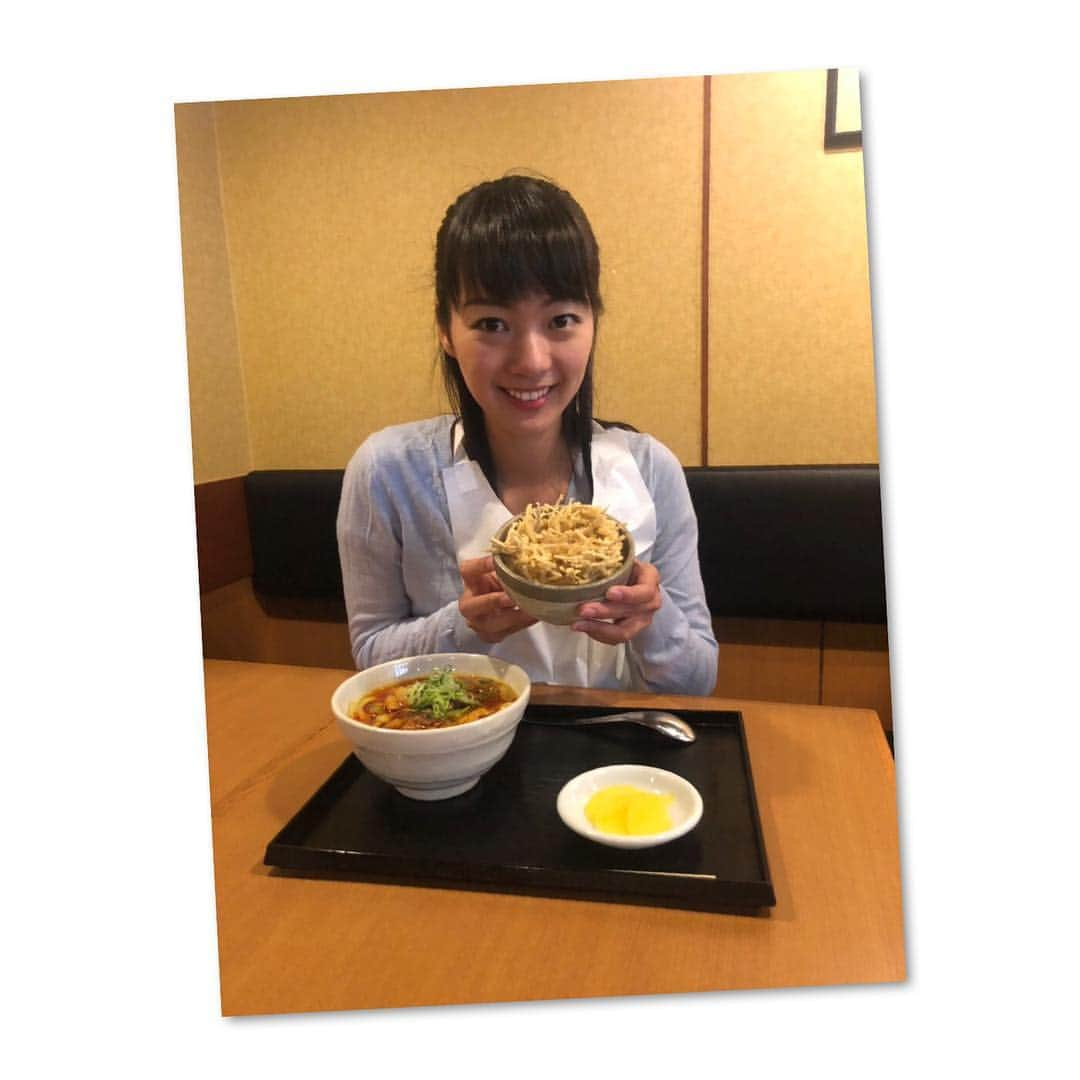 林美沙希さんのインスタグラム写真 - (林美沙希Instagram)「紀アナの、今日の取材中の一コマ♫ Jチャンネルは、この後４時５０分からです！  #テレ朝#jチャンネル#紀アナ#かき揚げ#かな」11月20日 16時14分 - misaki0hayashi