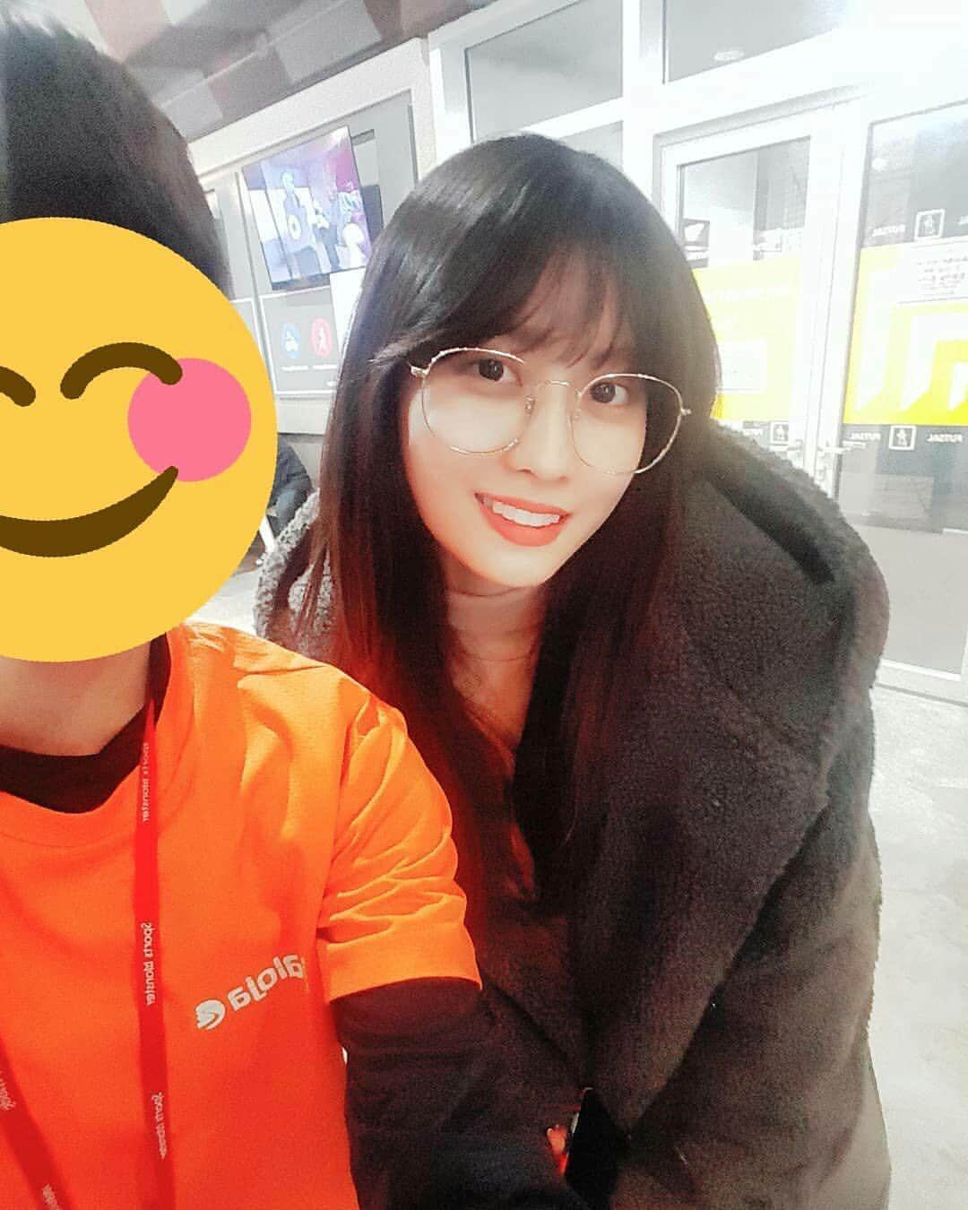 モモさんのインスタグラム写真 - (モモInstagram)「♡ [Fantaken] 181203 - Spotted at Starfield Hanna’s Sports Monster - she went with Hana 🙂 #MOMO #트와이스 #모모 #平井もも #もも #TWICE © d_96_y, mogi_yu」12月5日 17時19分 - momojype