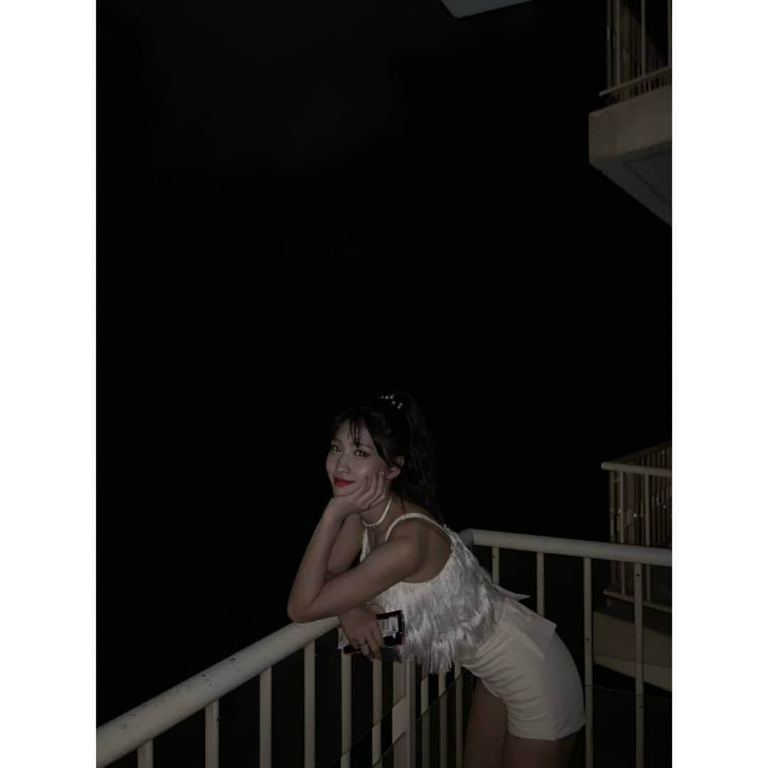 TWICEさんのインスタグラム写真 - (TWICEInstagram)「Guam...2...💙🍹🌝🌻🤘💦」12月5日 17時25分 - twicetagram