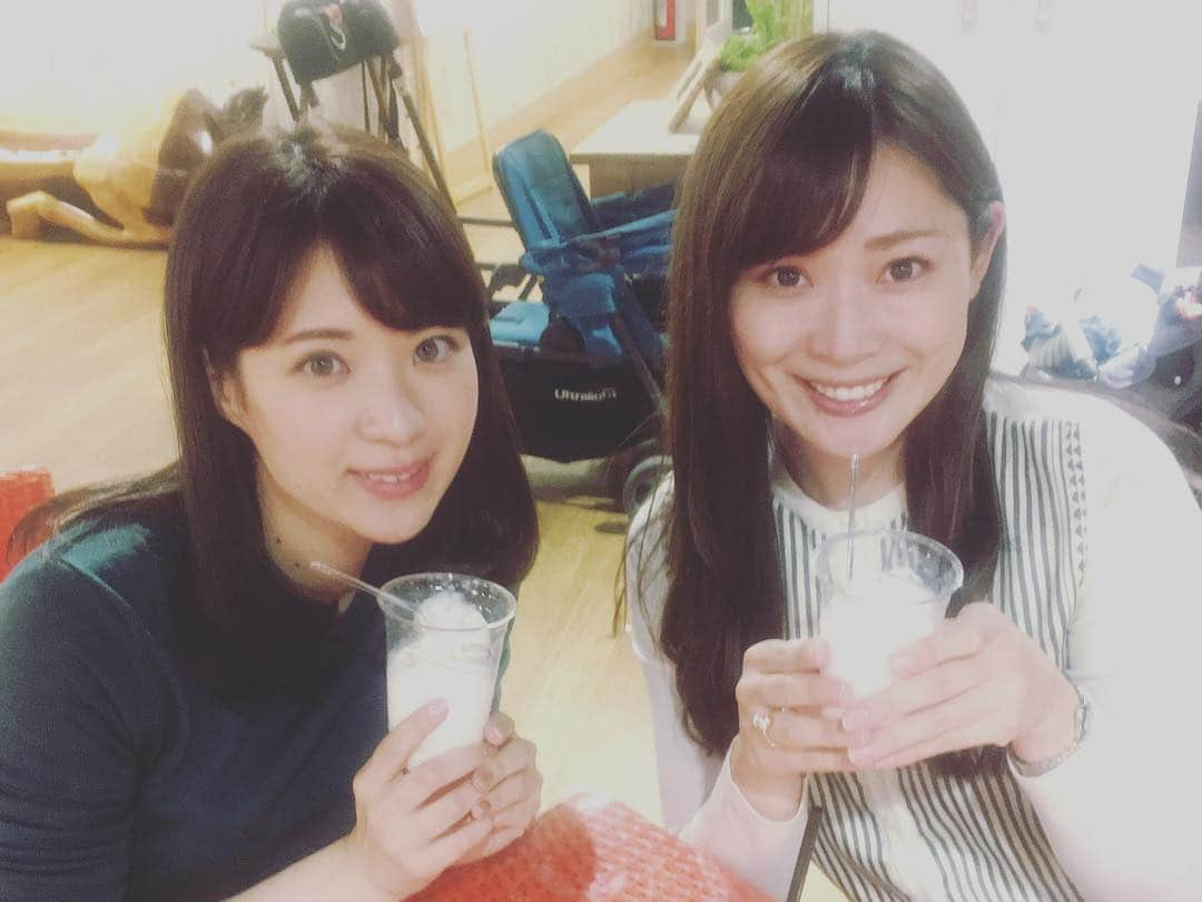 山本愛子さんのインスタグラム写真 - (山本愛子Instagram)「④ カフェも併設されていました✨  フレッシュなソフトクリーム、おいしかった♪  バター作りやアイス作りなどの体験などもできるみたい( ˊᵕˋ )✨ また来たいです♪  #大手町牧場  #大手町 #ソフトクリーム #スワイプしてね」11月21日 8時45分 - aikoyade1219