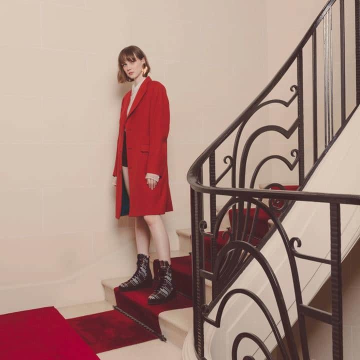 ステファンケリアンのインスタグラム：「RED -- TOUCH  Fall for the Renée boots and their sophisticated mix of leather and tartan.  #stephanekelian #tartanshoes #autumnboots」